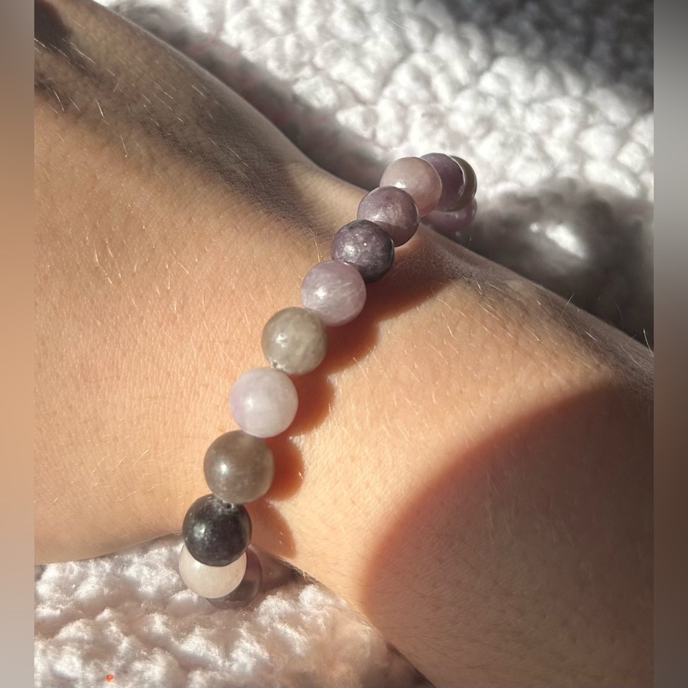 Amethyst/Lepidolite Polished Bead Bracelet | Elastic band | Brand new |